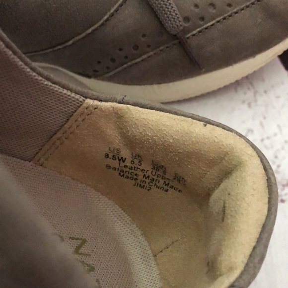 Naturalizer Leather Sneaker - Picture 6 of 6